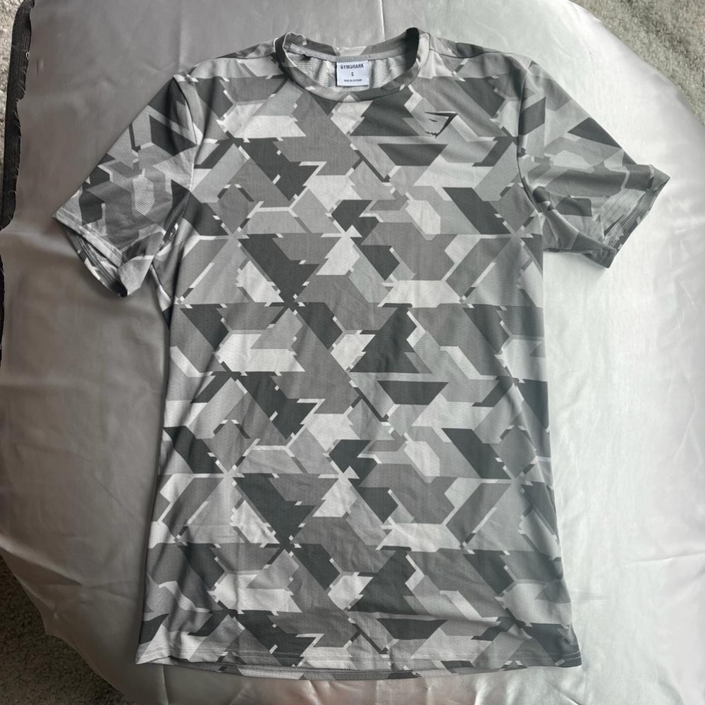 Gymshark tshirt men's small